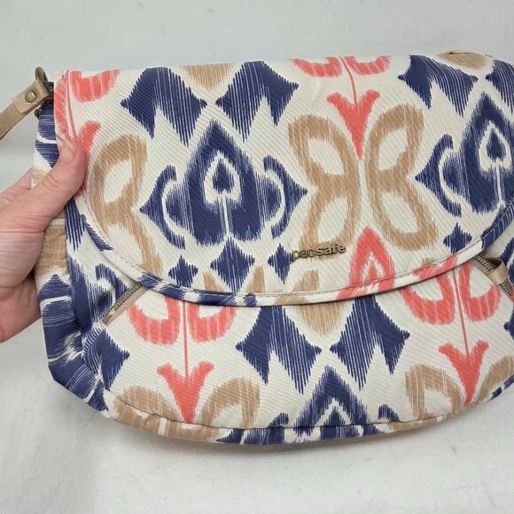 Pacsafe Stylesafe Anti-Theft Convertible Crossbody Bag purse in Ikat Coral - Picture 5 of 11